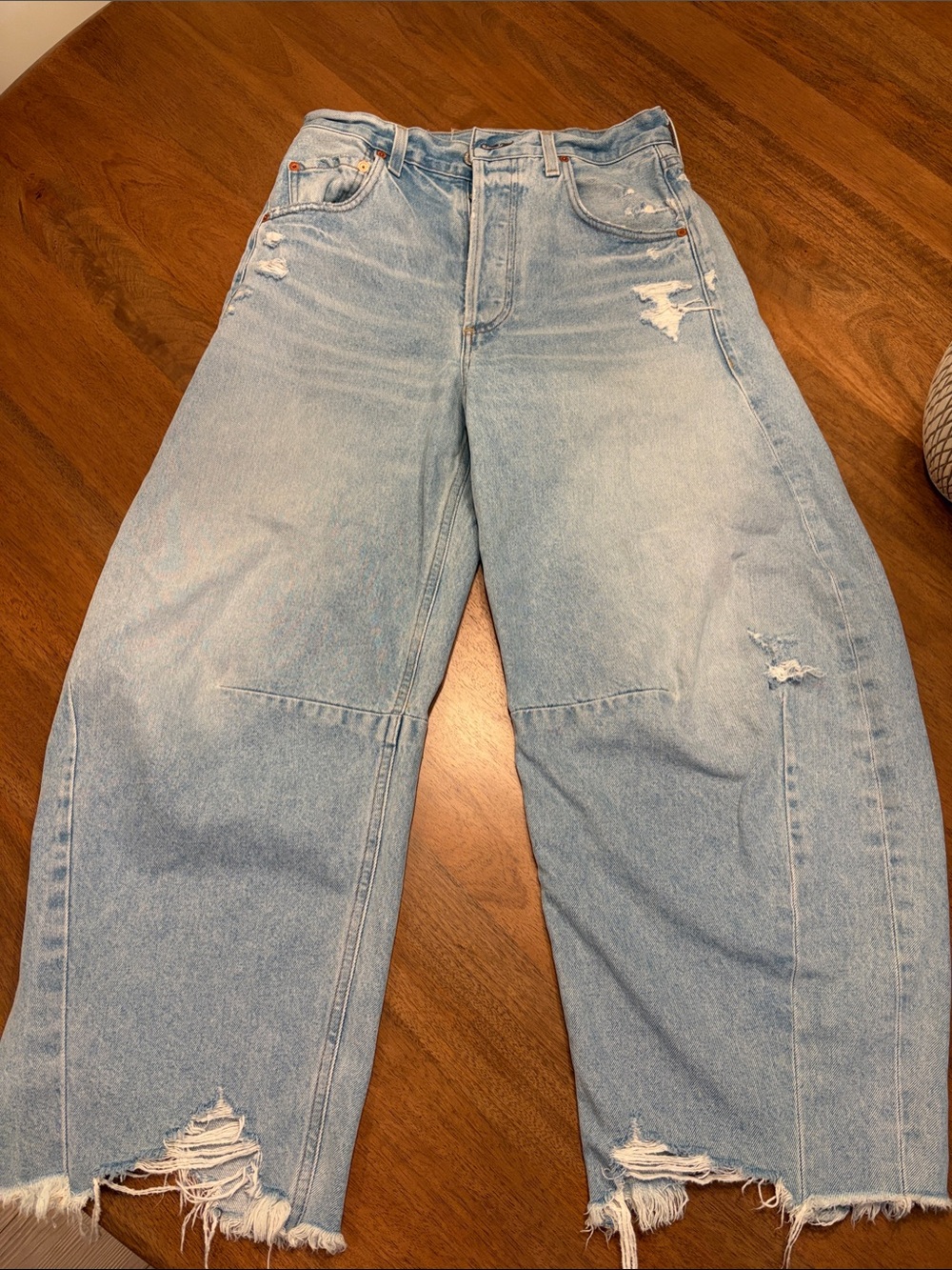 Citizens Of Humanity Light Blue horseshoe barrel Distressed Jeans
